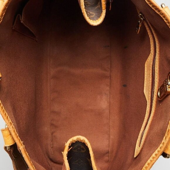 Louis Vuitton Monogram Canvas Batignolles Horizontal Bag - Picture 6 of 11